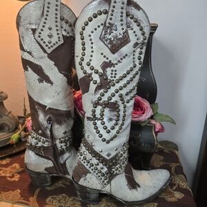 Old Gringo Belinda Studded Western Boots - Brown and Cream